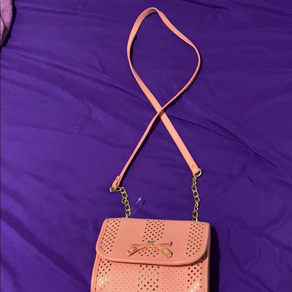 Purse - Picture 1 of 4